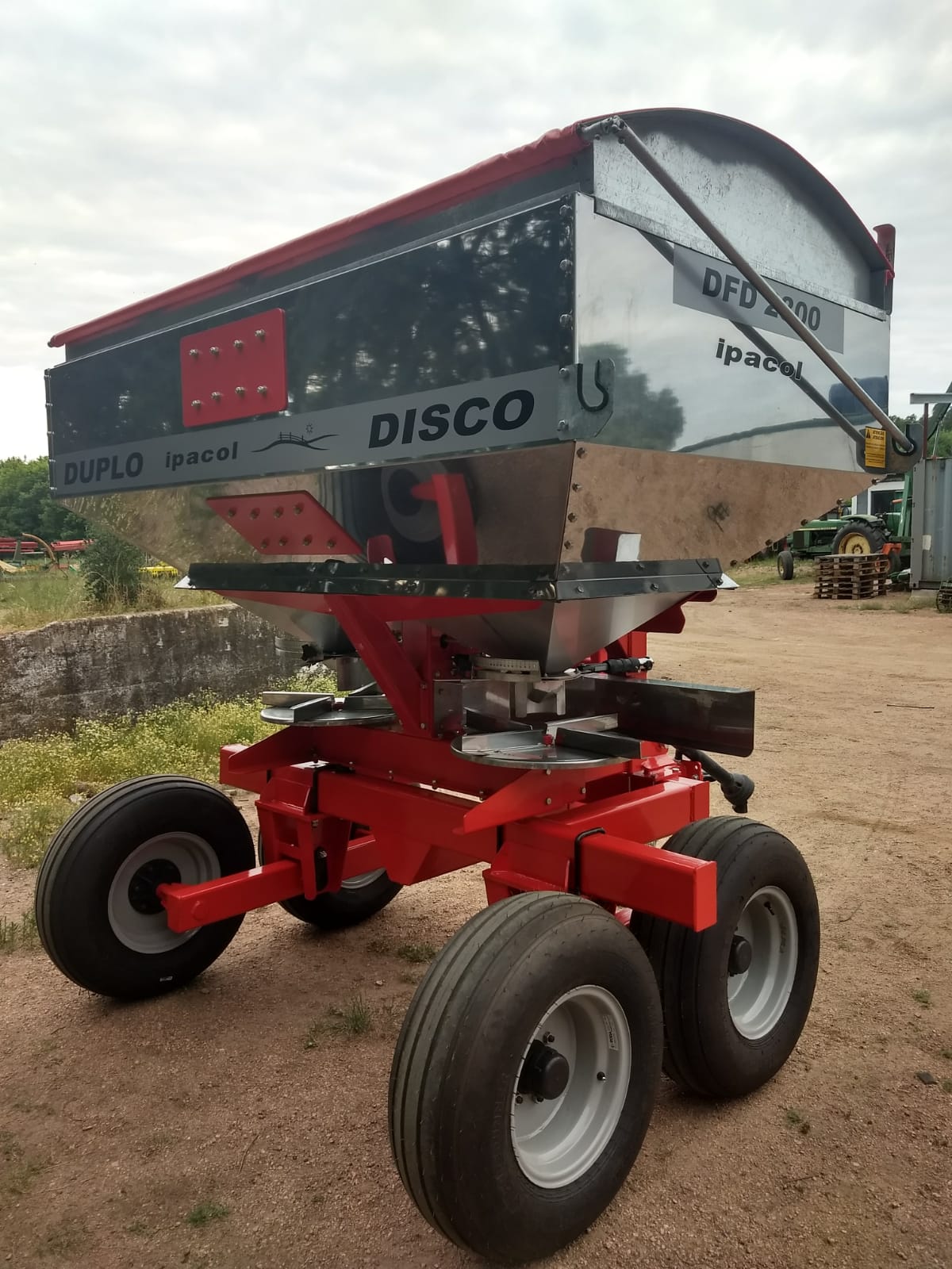 FERTILIZADORA IPACOL DFD 2300 DUPLO DISCO (INOXIDABLE)